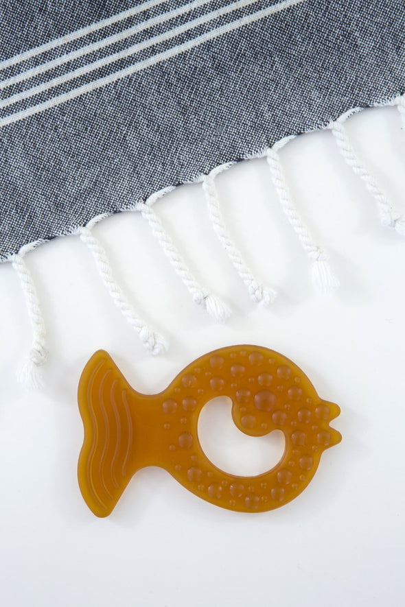 makeUwell - Natural Rubber Teether - Fish - Raw Cottage